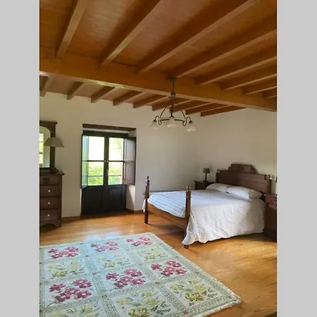 Preciosa Casona Con Horreo Ribadesella